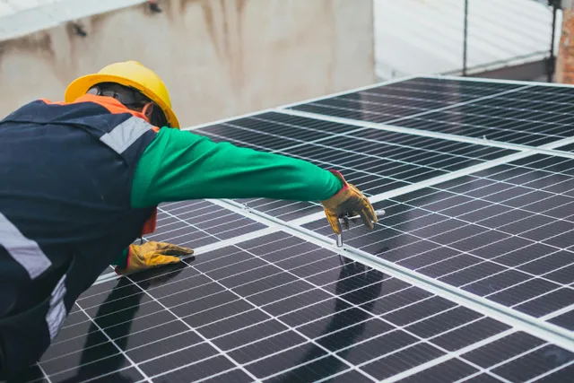 The Importance of Regular Solar Panel Maintenance & Cleaning